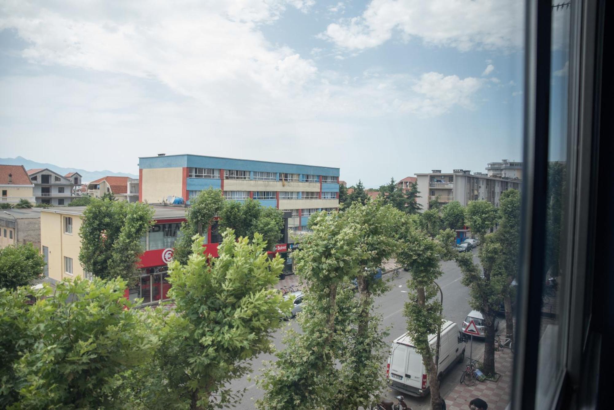 Erbi'S Home Shkodër Esterno foto