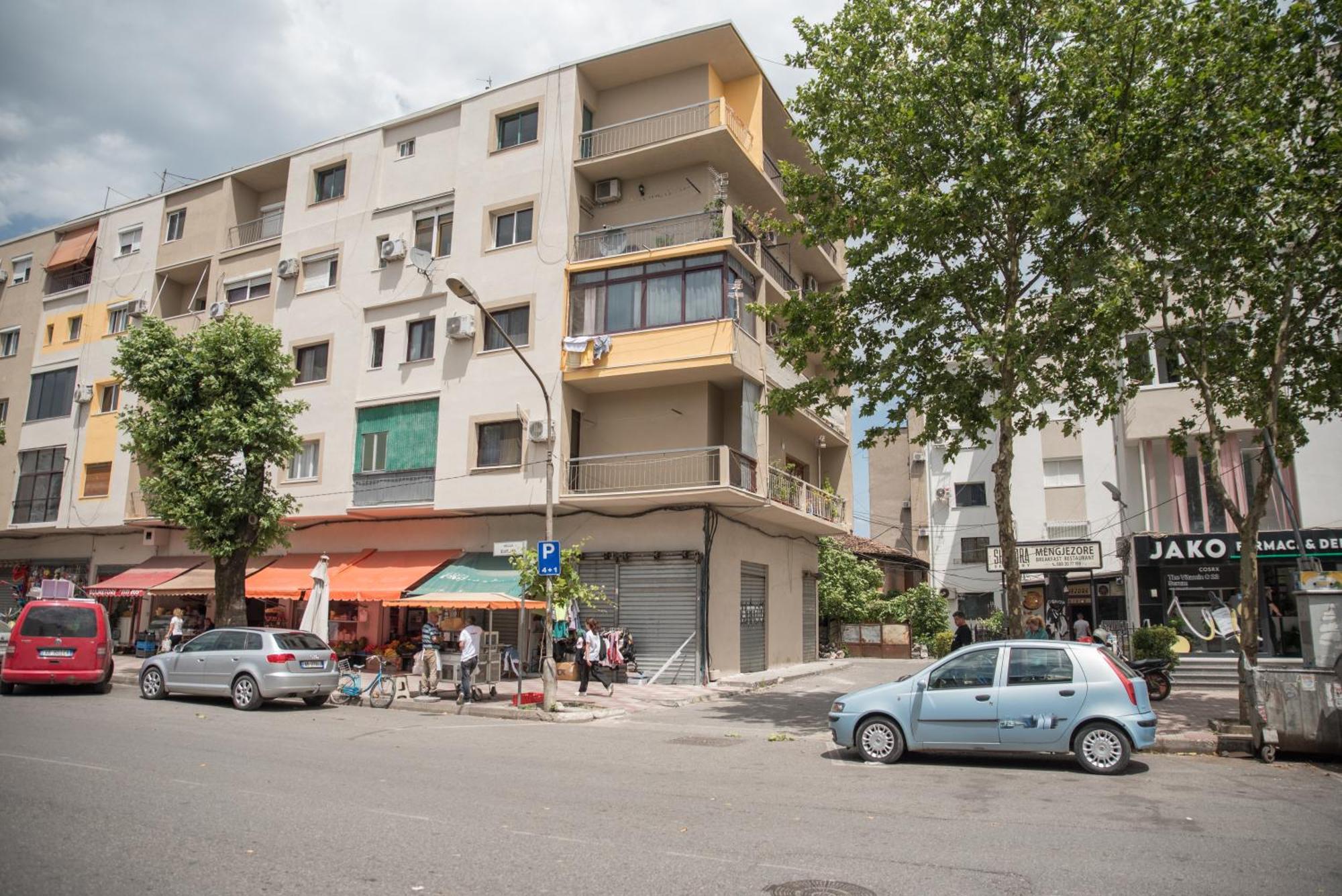 Erbi'S Home Shkodër Esterno foto